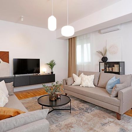 Old Fancy 2Br Pipera Apartment Voluntari エクステリア 写真