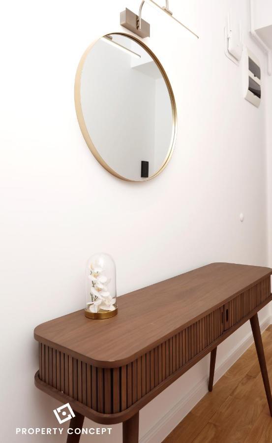 Old Fancy 2Br Pipera Apartment Voluntari エクステリア 写真